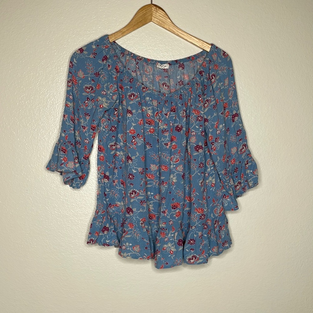 BeachLunchLounge Floral Half Sleeve 100% Rayon Blouse sz Medium Blue